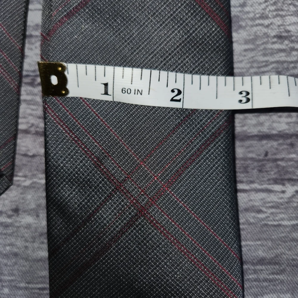 Calvin Klein Gray Polyester Silk Neck Tie‎